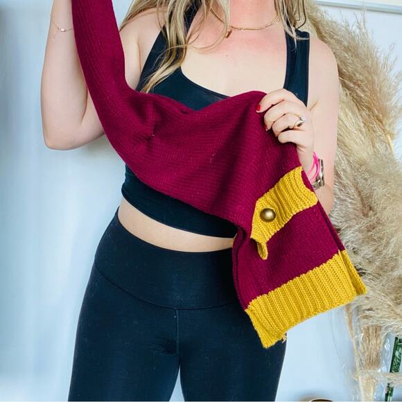 NEW NORDSTROM Maroon Gold Knit Woven Classic Scarf Wrap Pockets Gryffindor - Picture 3 of 6